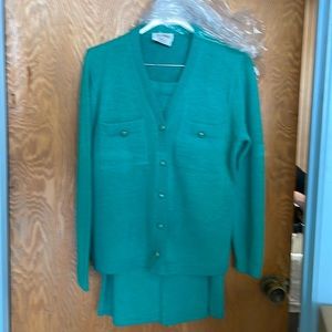 St. John’s skirt set. The color is green was just a slight blue tint